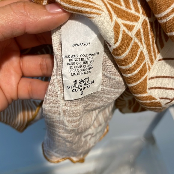 Dress - Picture 5 of 5